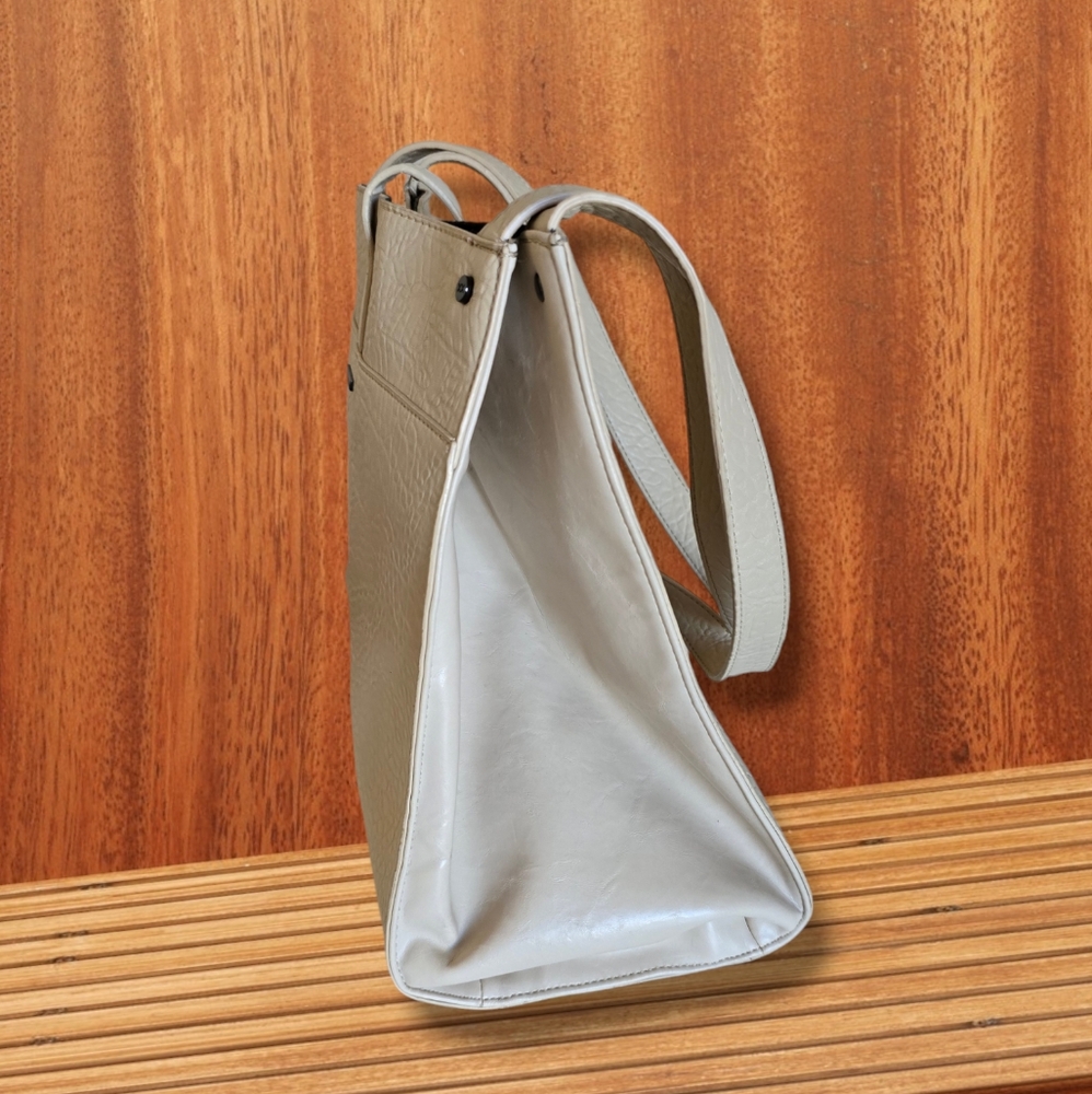 MEXX Women's Light Taupe PU Leather Tote/Bucket Shoulder Bag - Picture 4 of 16